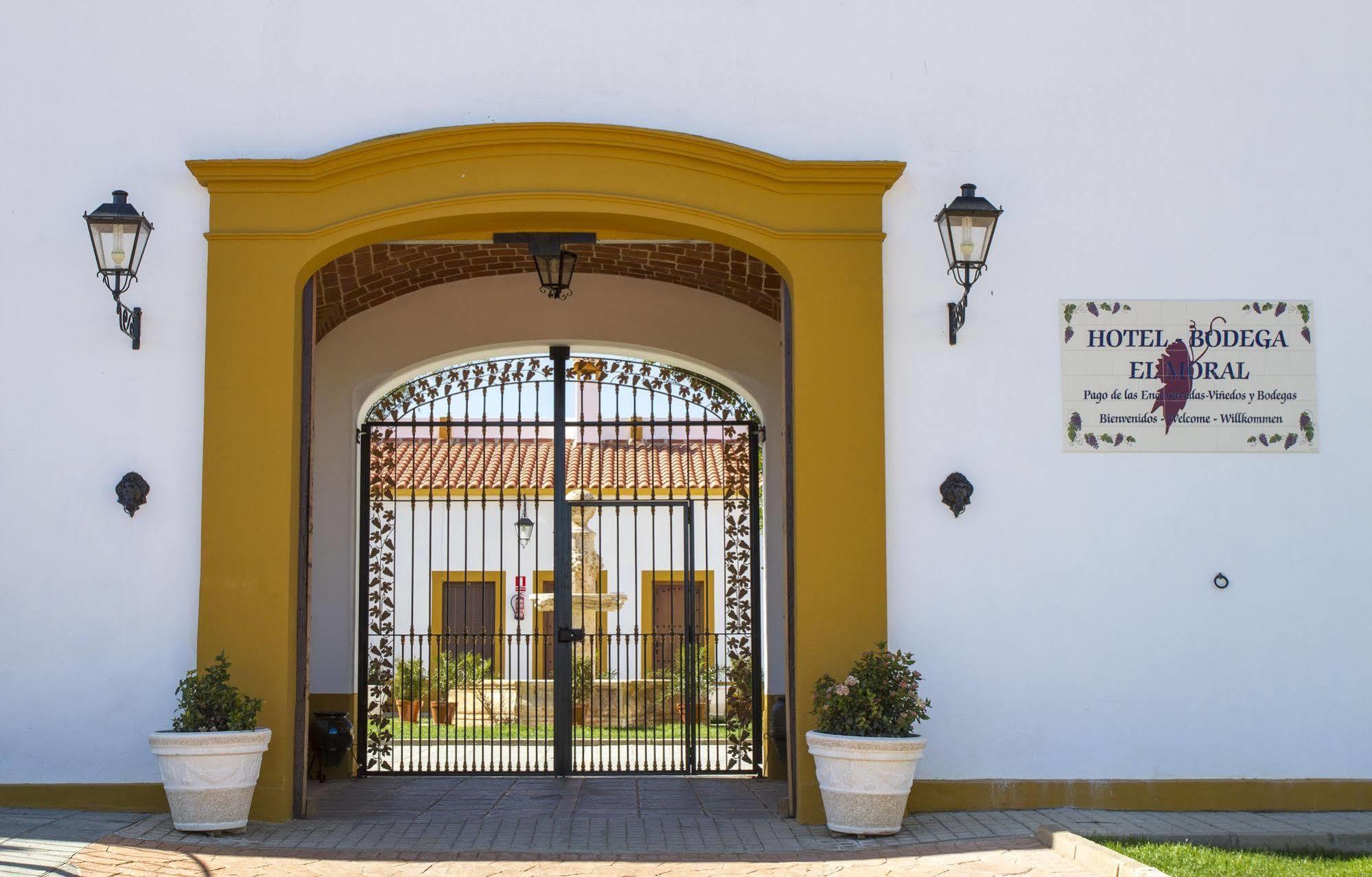 Hotel Bodega El Moral Ribera del Fresno Exteriör bild